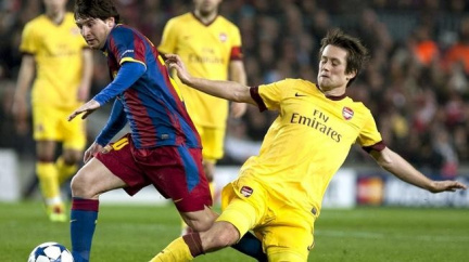 Rosický po více než dvou letech vstřelil v Premier League gól, Arsenal vyhrál