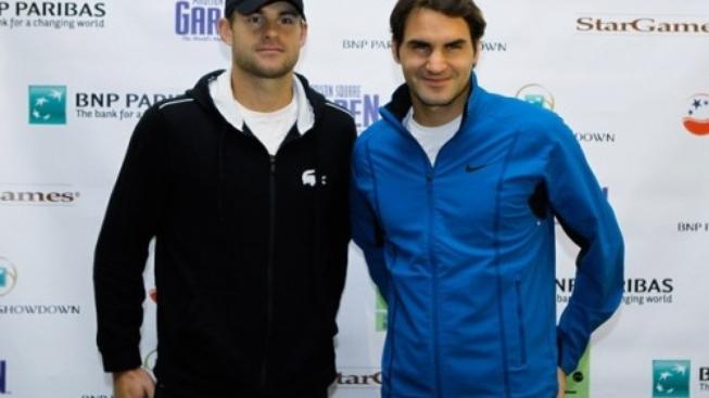 Bývalé světové jedničky Federer s Roddickem řádily při exhibici