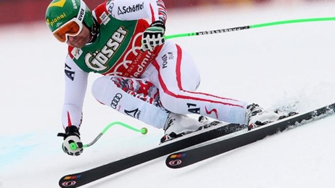 Králem sjezdu SP je Rakušan Kröll, poslední závod vyhrál Svindal