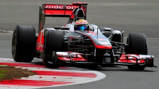 Tréninky formulí 1 na úvodní závod v Austrálii ovládly mclareny