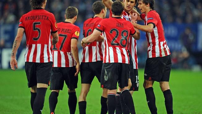 Bilbao si vyšláplo i na Schalke, kterému nepomohly ani góly Raúla