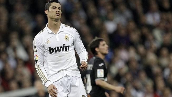 Ronaldo se připravil o finále nedanou penaltou, Mourinho ho hájil