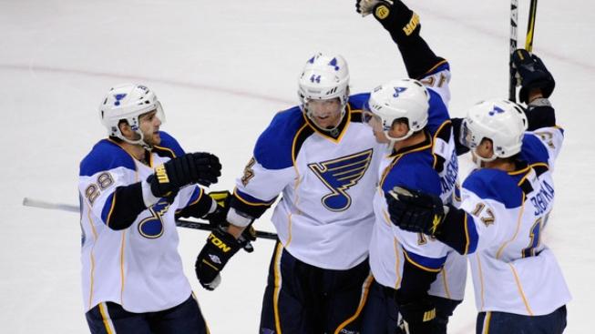 Hokejisté St. Louis postoupili přes San Jose do 2. kola play off
