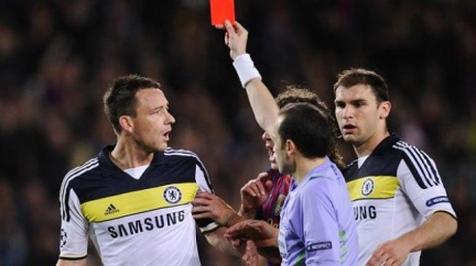 Terry se omlouval za hloupé vyloučení, Guardiola na lavičce trpěl