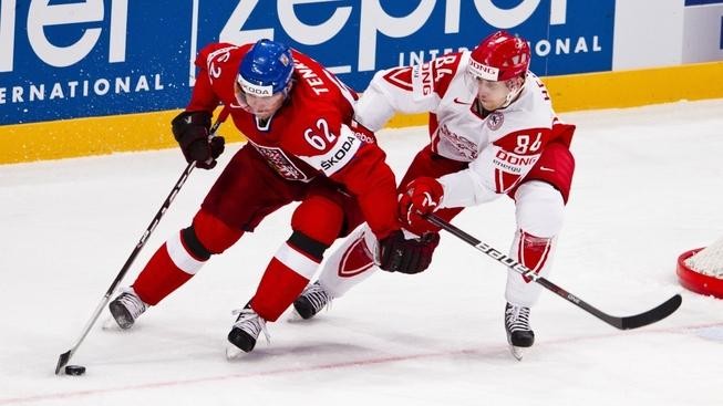 Hokejisté v úvodním duelu MS udolali Dány 2:0