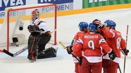 Hokejisté rozdrtili Němce 8:1 a jdou ve čtvrtfinále na Švédy