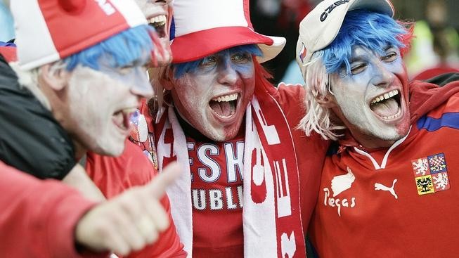 Komorowski varuje před náporem českých fanoušků ve Vratislavi