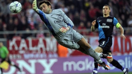 Náhradní polský brankář Fabianski přijde o Euro