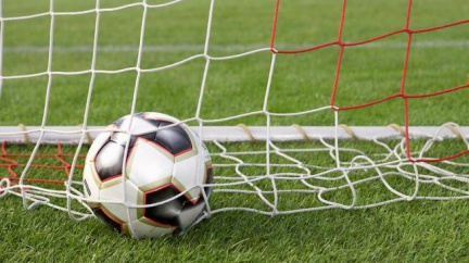 VIDEO: V Indii zemřel fotbalista po nepovedené oslavě gólu