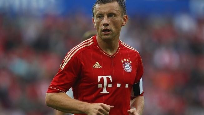 Chorvat Olič z Bayernu Mnichov kvůli zranění o turnaj přijde