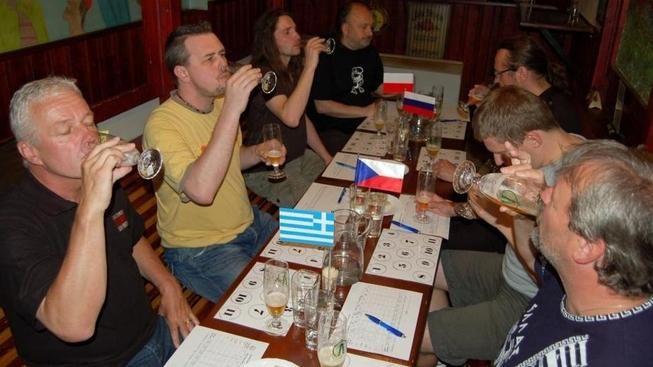 Češi postoupí ze skupiny „A“ na EURO, říkají znalci piva
