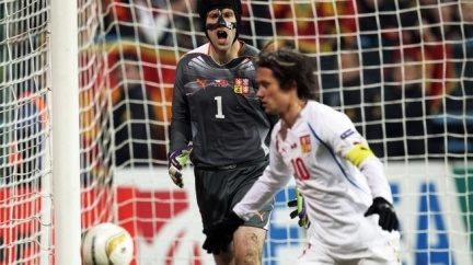 Čech nastoupí proti Polsku, Rosický není stále fit