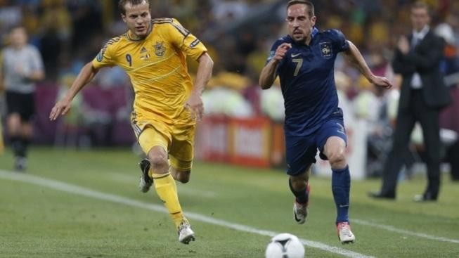  Francie si pohrála s Ukrajinou a po výhře 2:0 jde do čela skupiny 