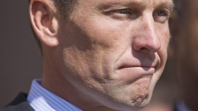 Armstrong se za doping stydí, prý ale neuplácel