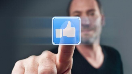 Sociální sítě si podmanily svět. Se svým obrazem manipuluje více než polovina Čechů