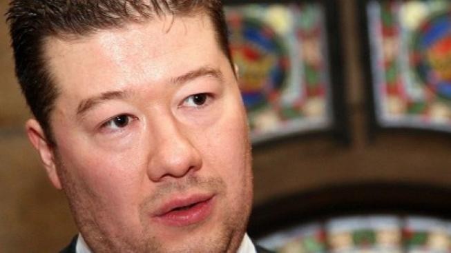 Když už dluhy, tak doma! Kalousek zadlužuje národ, soptí Okamura