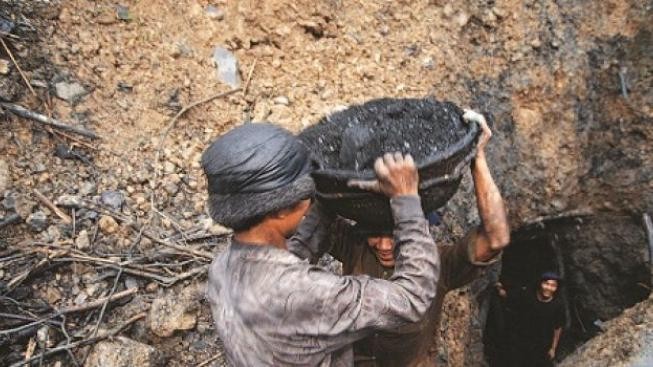 Výbuch v uhelném dole! Sedmnáct mrtvých