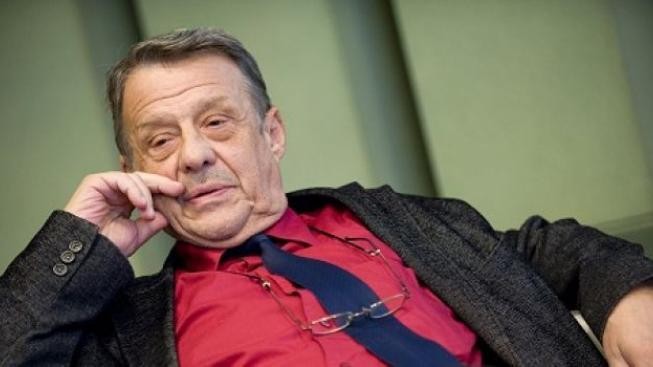 Disident a marxista Uhl vzkazuje pravici: Zničte komunisty a diskreditujete se!