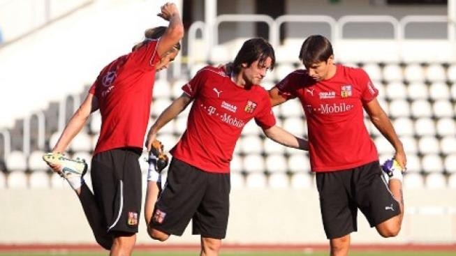 Fotbalová reprezentace trénovala i s kapitánem. Rosický se připojil k týmu