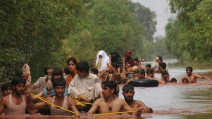 Období monzunů v Indii má stovky mrtvých a statisíce postižených 