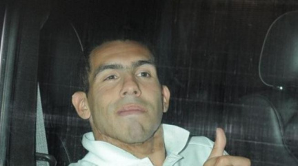 Tévez z Manchesteru City za nepříznivého stavu nechtěl nastoupit a v týmu možná skončí