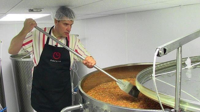 V Kanadě vyrábějí první rajčatové víno na světě