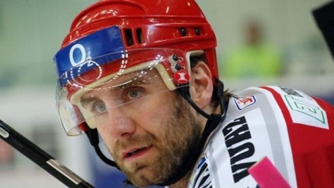 Hokejový Třinec získal první bod, ale stále se hledá