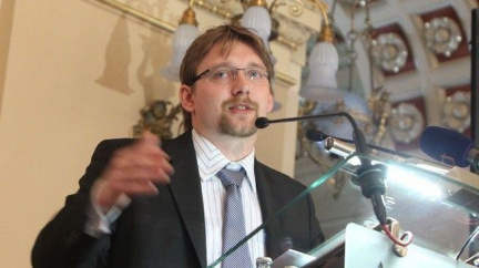 Ministr dopravy se mstí. Likviduje šéfy