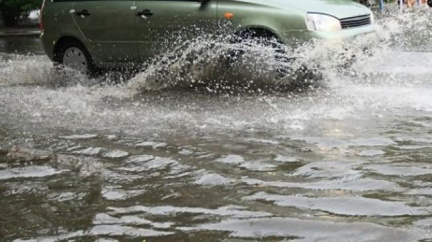 Čínské záplavy mají na kontě už 90 obětí, 22 lidí je pohřešováno