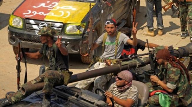 Libyjští povstalci zahájili postup ke Kaddáfího baště 