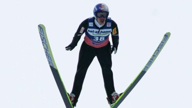 Bývalý skokan Malysz havaroval poté co v autě zajel traťový rekord