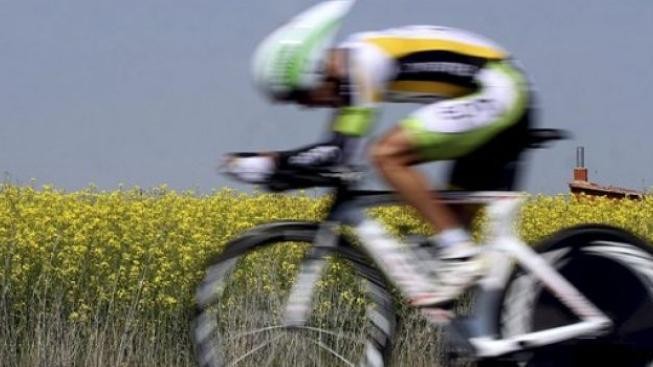 Vuelta má po roce opět španělského vítěze, vyhrál Cobo 