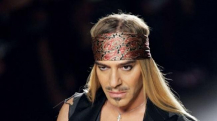 Antisemita Galliano za své výroky vyfasoval pokutu 6000 eur