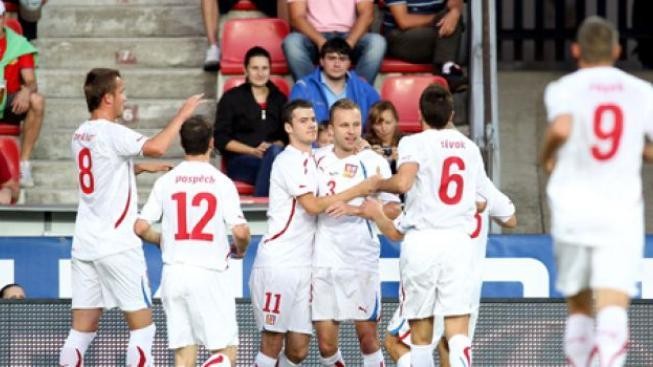 Čeští fotbalisté po nadějném výkonu rozstříleli Ukrajinu 4:0