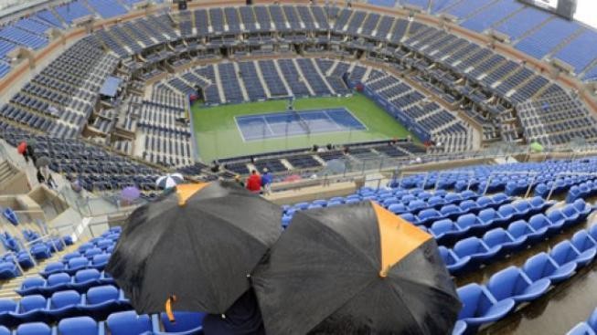V New Yorku pršelo, dnešní program US Open proto zrušili
