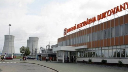 Senátor Jonáš výhodně prodal pozemky na rozvoj Dukovan