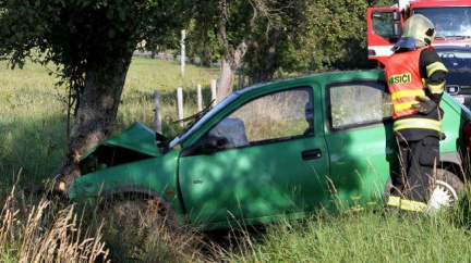 Dívka (17) tragicky zahynula při smyku auta na Olomoucku