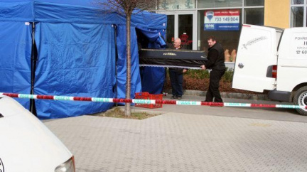 Na podezřelé úmrtí dvou osob z Tábora je uvaleno informační embargo