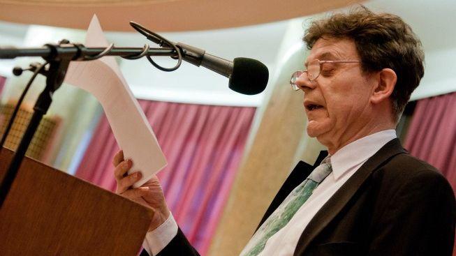 Klaus bude mít v Praze pomník, věří profesor Tomský