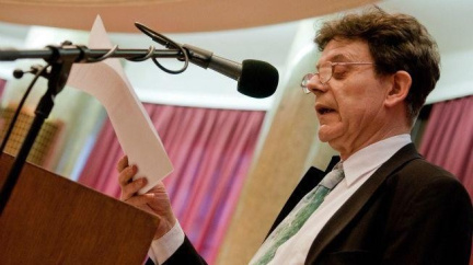 Klaus bude mít v Praze pomník, věří profesor Tomský