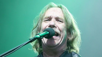 Nohavica je stále v čele hitparády. Poráží skupinu Kryštof i Kluse