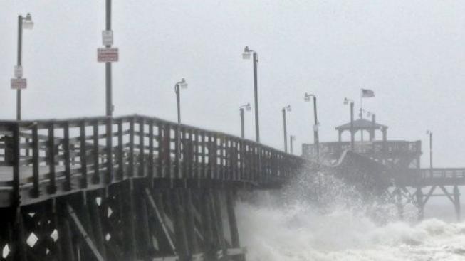 USA zasáhl hurikán Irene. Nejméně 21 lidí zemřelo, škody dosáhly miliard