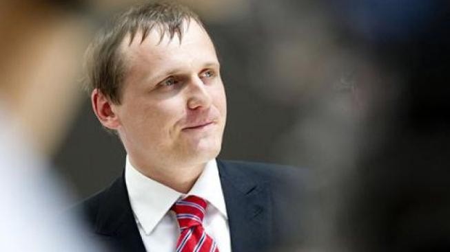 Výbor doporučil vydat Bártu a Škárku k trestnímu stíhání 