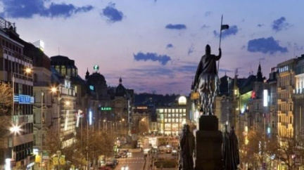 Tramvaje by se na Václavské náměstí vrátit neměly 