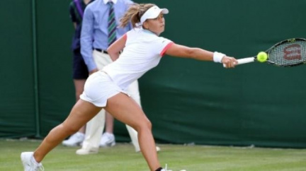 Trápící se Wozniacká znovu vypadla, dohrála i Petra Cetkovská