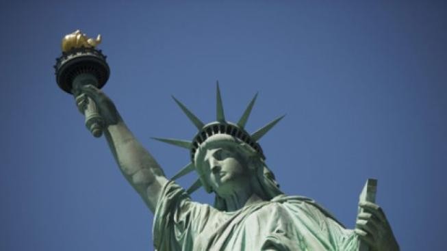 Symbol New Yorku na rok uzavřou. Sochu svobody čekají rozsáhlé opravy