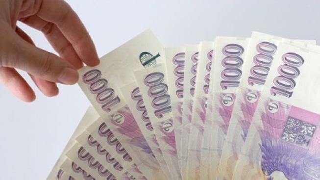 Nekompromisní Marvanová: Zbabělá vláda podvádí. Jde o horentní odměny