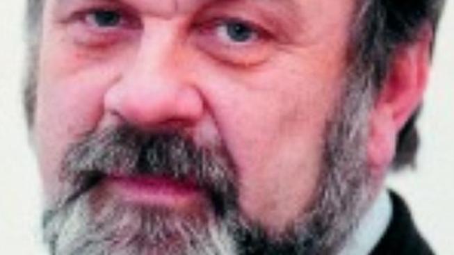 Odvážný senátor: Seberte Cikánům dávky