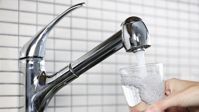 Přes 500 restaurací v Praze nabízí zdarma kohoutkovou vodu