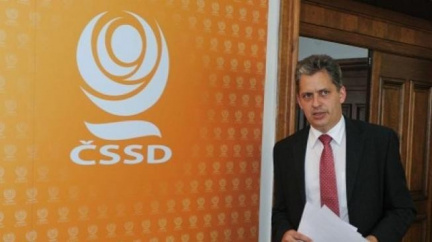 Podle Dienstbiera korupce odsává prostředky ze státního rozpočtu